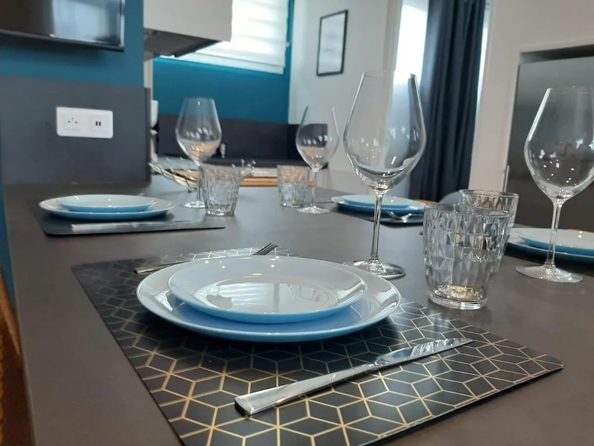 Downtown Apartment With Parking Amboise 2 فان فرنسا